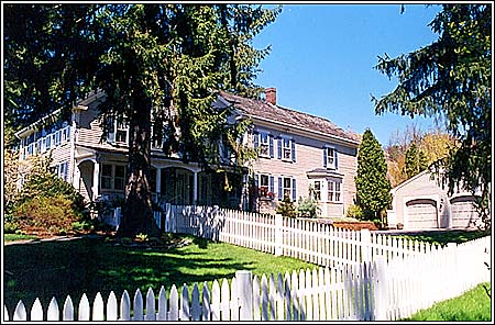 View 4 - 376 North Main Street