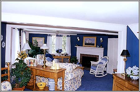 View 15 - 376 North Main Street