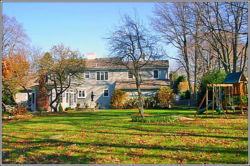 View 20 - 371 South Main Street