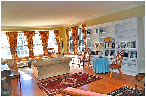 View 6 - 312 Forest Avenue