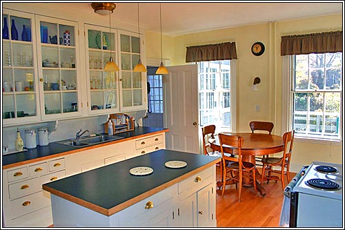 View 12 - 312 Forest Avenue