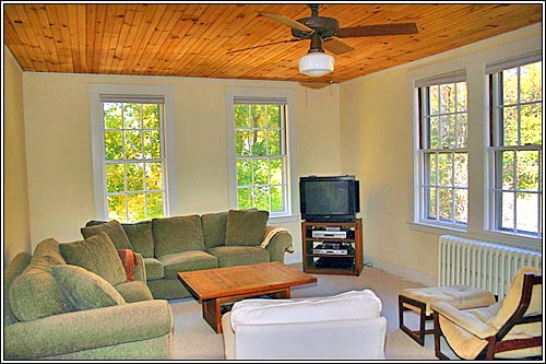 View 14 - 312 Forest Avenue