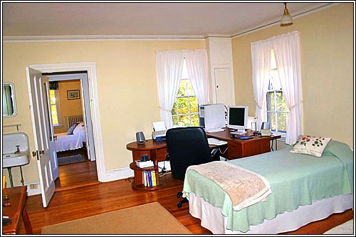View 19 - 312 Forest Avenue