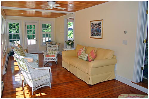 View 14 - 35 Pond Street