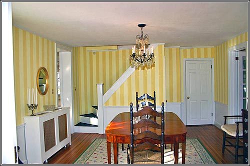 View 17 - 216 South Main Street