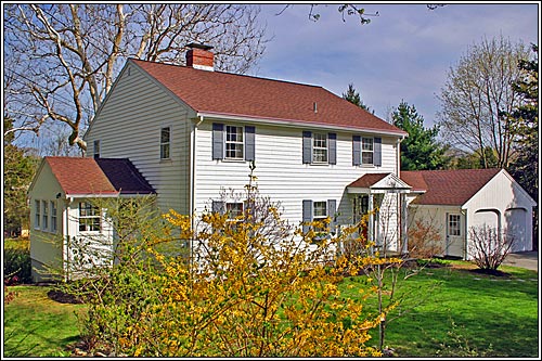 View 2 - 23 Forest Avenue