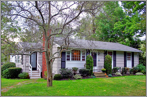 View 1 - 349 North Main Street