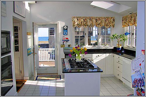 View 3 - 145R Glades Road