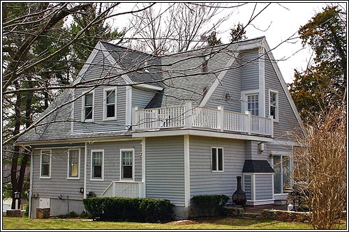 View 3 - 324 North Main Street