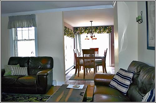 View 10 - 324 North Main Street