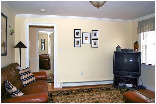View 11 - 324 North Main Street