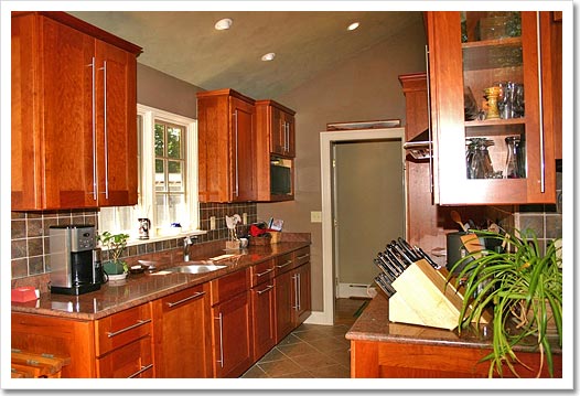View 8 - 8 Holly Lane