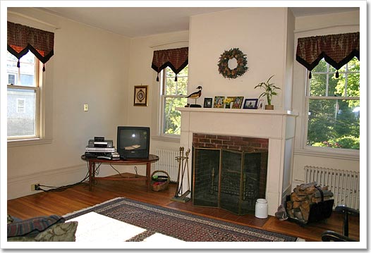 View 3 - 92 Pleasant Street