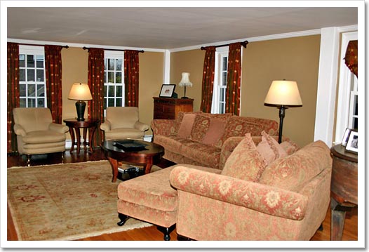 View 10 - 405 South Main Street