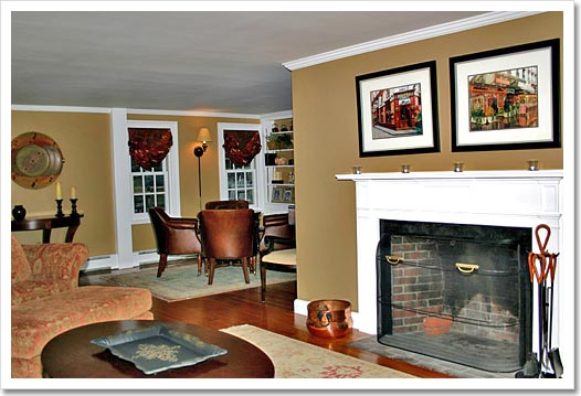 View 11 - 405 South Main Street