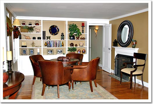 View 12 - 405 South Main Street