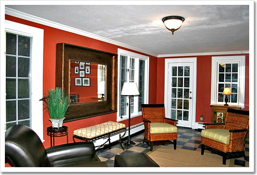 View 15 - 405 South Main Street