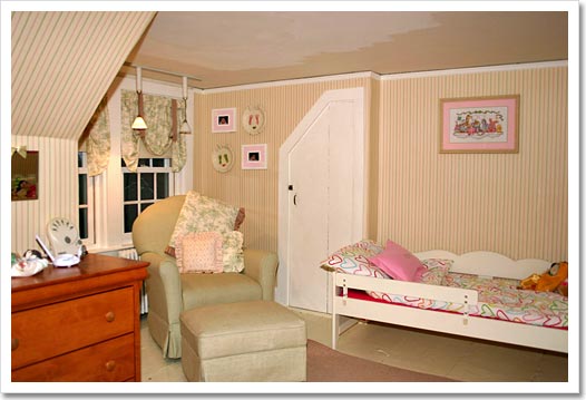 View 32 - 405 South Main Street