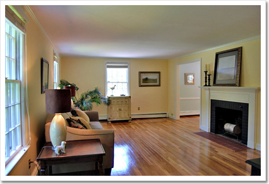 View 15 - 231 Forest Avenue