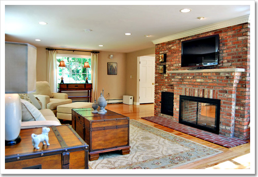 View 24 - 231 Forest Avenue