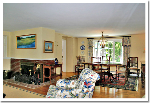 View 12 - 263 Forest Avenue