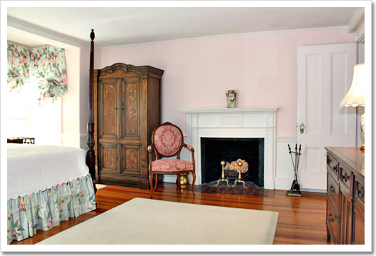 View 25 - 109 North Main Street