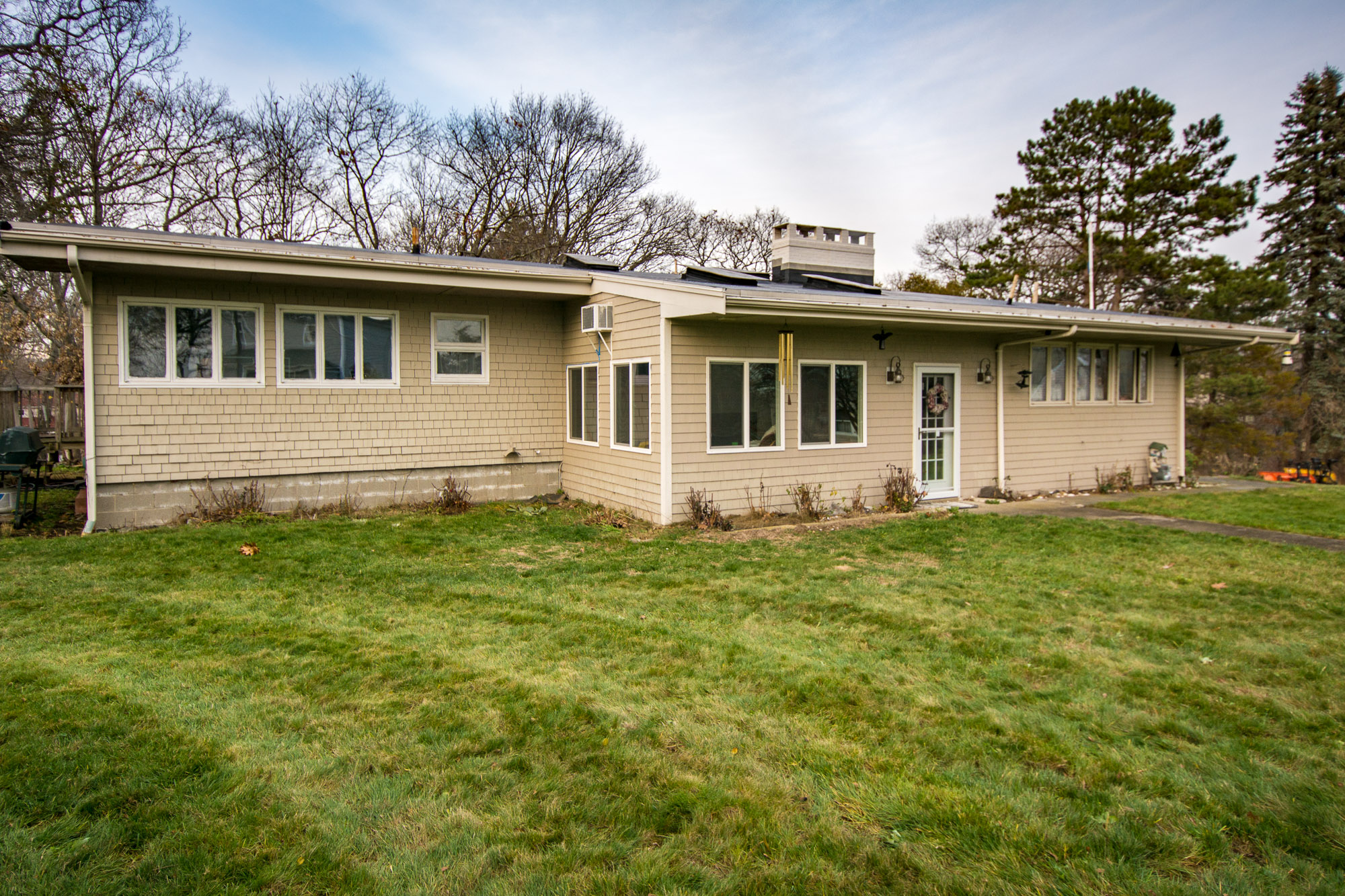 50 Elm Court, Cohasset