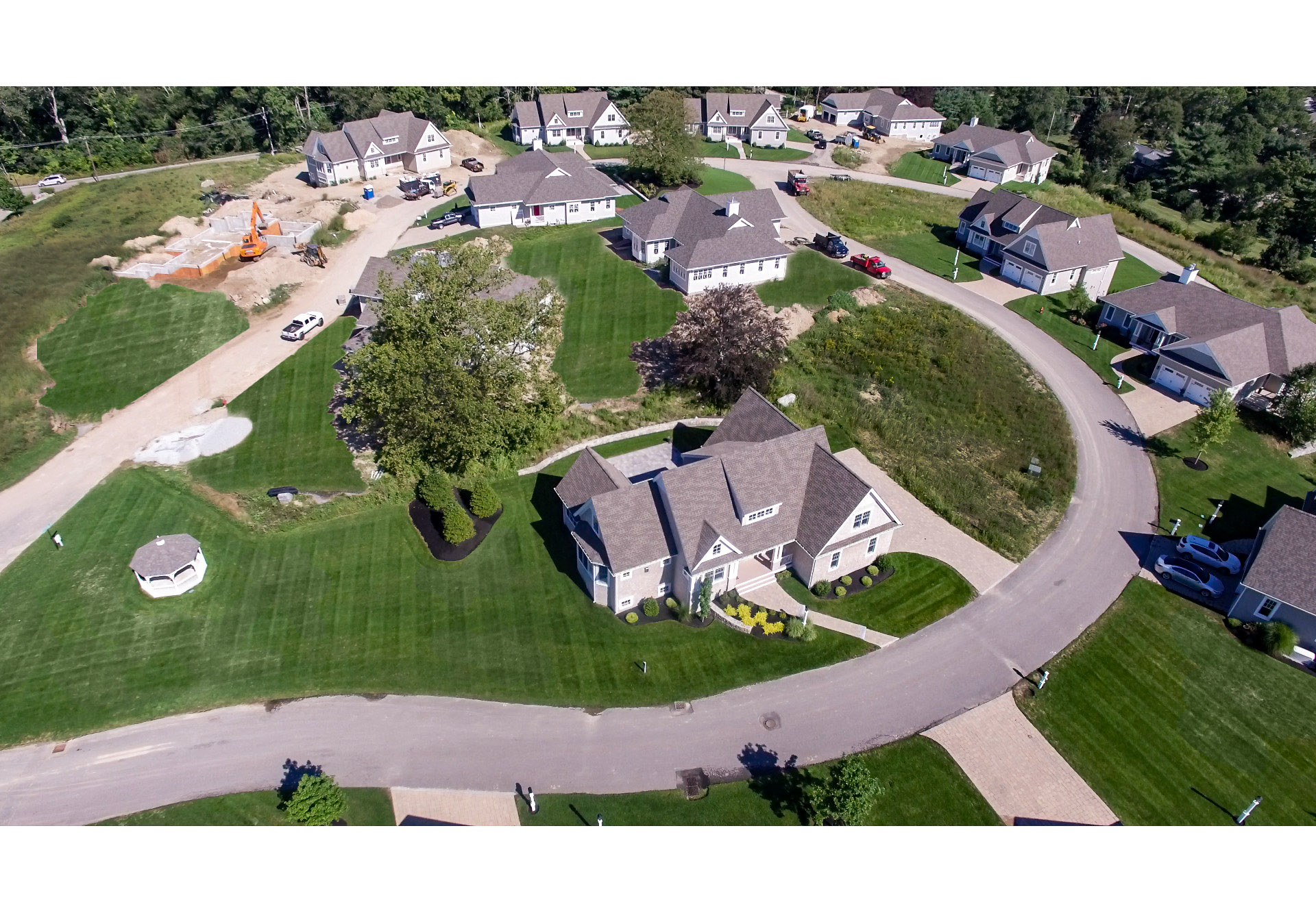 Dean & Hamilton REALTORS®, a full service residential real estate