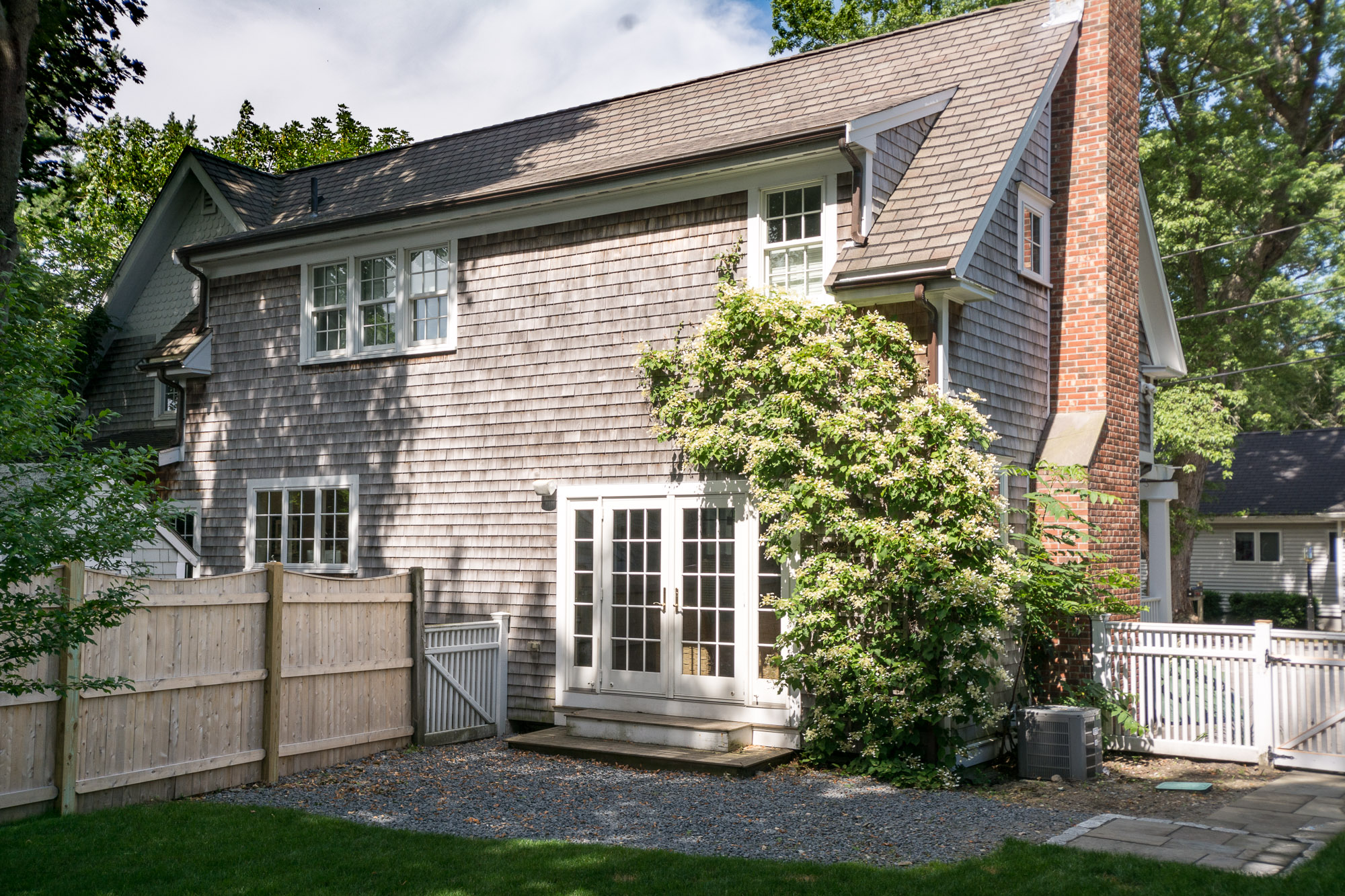 11 Elm Court, Cohasset at Dean and Hamilton Compass