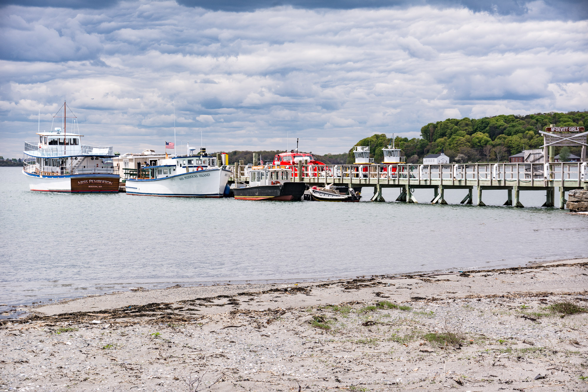 75 Main Street, Hull Village