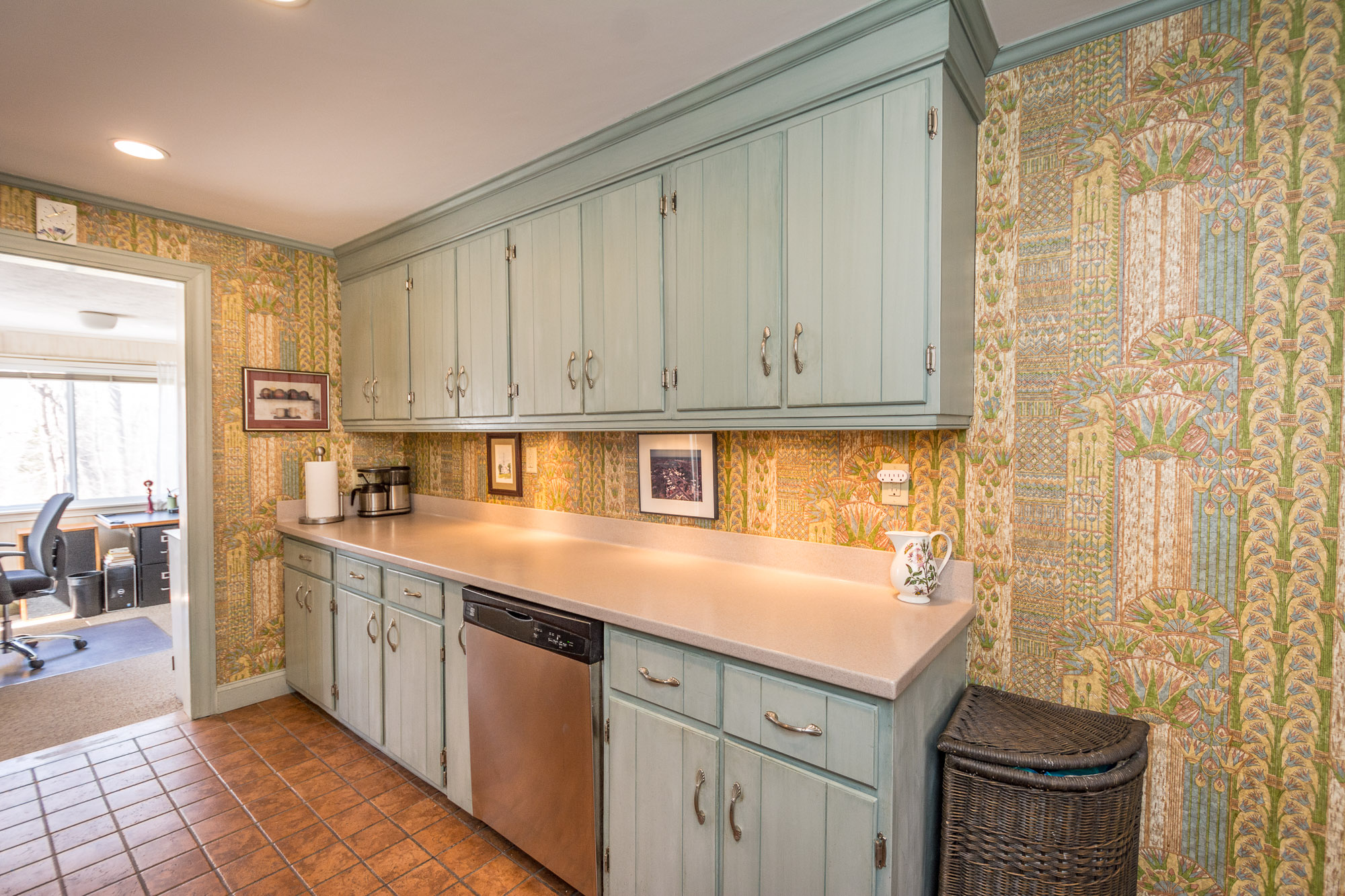 47 Black Rock Road, Cohasset at Dean and Hamilton Compass