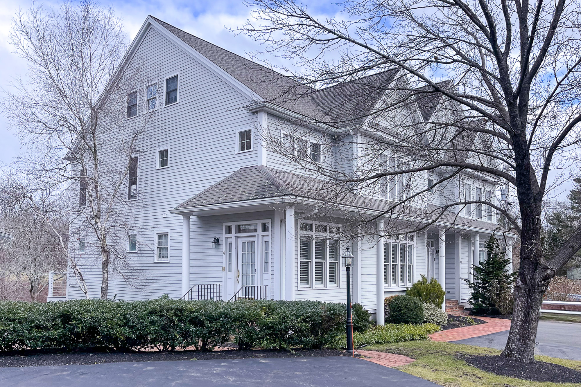 Dean & Hamilton Compass, a full service residential real estate